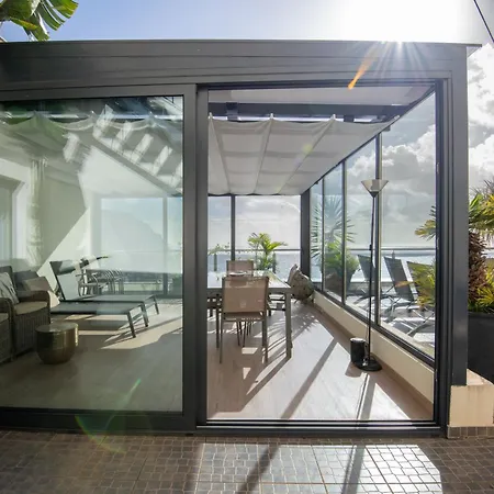 Πανσιόν Guesthouse-theview (adults Only) 4*