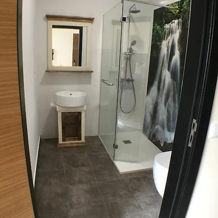 Πανσιόν Guesthouse-theview (adults Only)