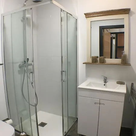 Πανσιόν Guesthouse-theview (adults Only) 4*