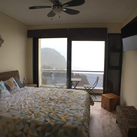 Guesthouse-theview (adults Only) Πανσιόν