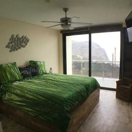 Guesthouse-theview (adults Only) Gasthof