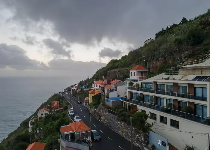 Guesthouse-theview (adults Only) Pensjonat 4*