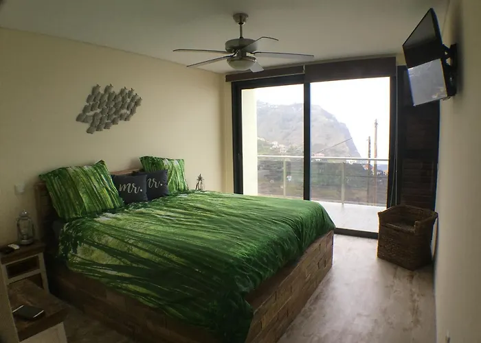 Guesthouse-theview (adults Only) Pensjonat